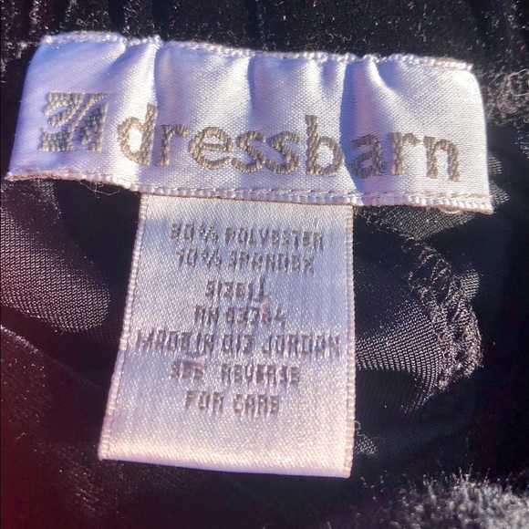 ⚜️ Holiday Ready Calf Length Velour Skirt 🎄🎄 - Picture 5 of 8